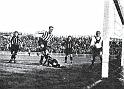 10-1929. Athletic 3-Sestao 2. Unamuno marca el segundo gol.